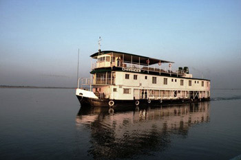 Assam cruise boat, Charaidew