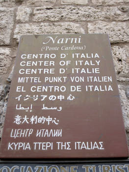 Geographic centre of Italy sign
