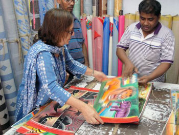 shopping for rickshaw art