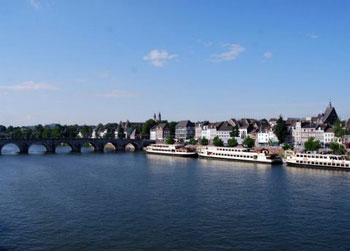 river cruise boats in Maastricht
