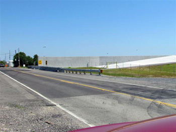 Levee in Irish Bayou 