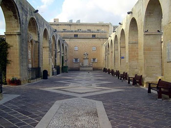 Valletta colon nade