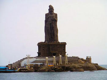 statue of Thiruvalluvar