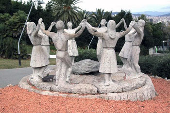 sculpture of dancers