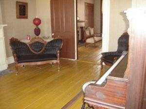Edwardian furniture in Joplin living quarters