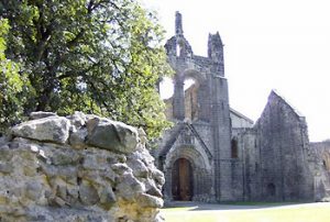 Kirkstall abbey entrance