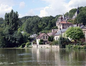 Bernes river below castle