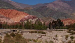 colorful hillsides of Cerro de los Siete Colores