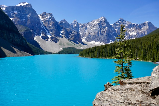 Moraine Lake during the day.
