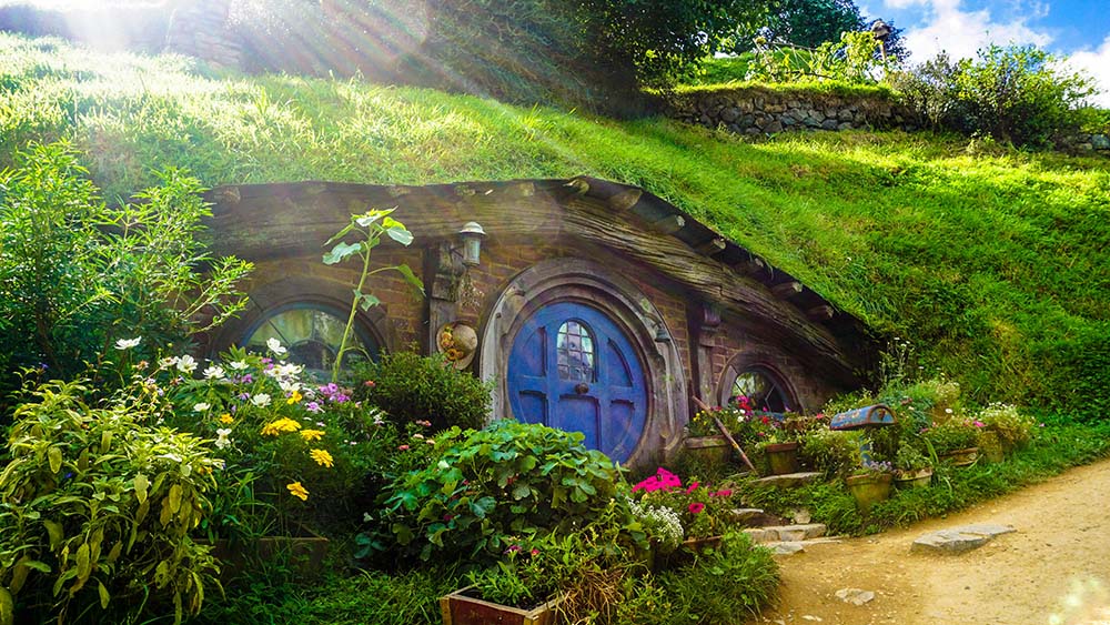 Hobbit house on New Zealand toour