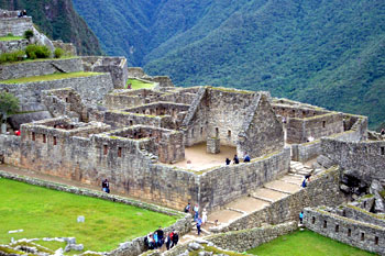 maze of Inca stone buildings at Machu Picchu