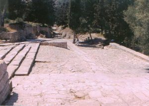 pathway leading to Knossos Palace