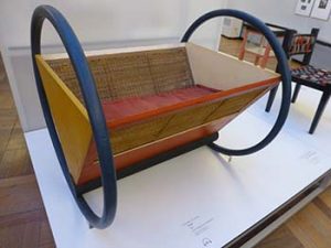 Bauhaus cradle