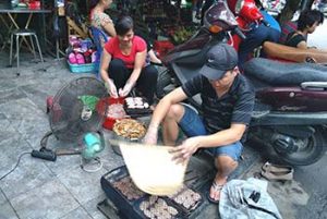 Hanoi street cooks