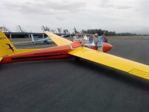 glider airplane in Honolulu