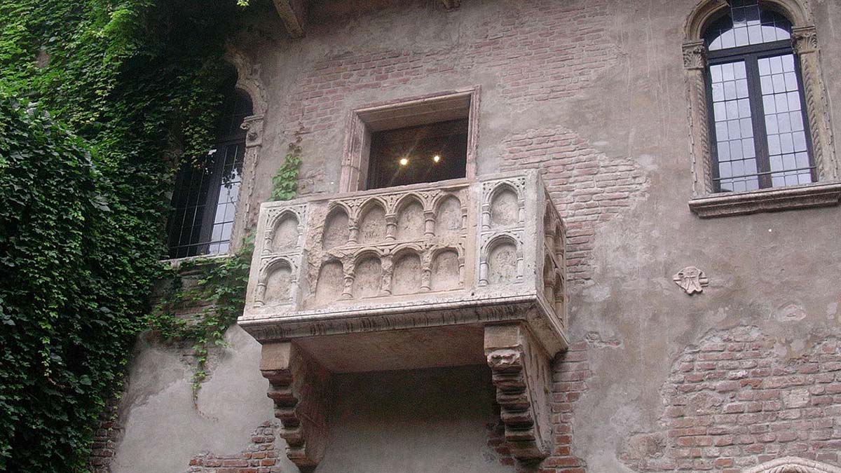 Juliet's balcony, Verona