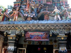 Neelkanth Mahadev temple entrance