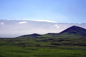 scenic Hawaiian mountains