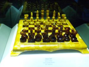 chess set made of amber