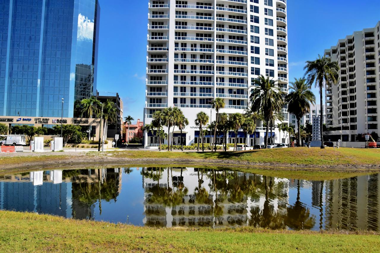 Buildings in Sarasota are one of the go-to locations for exploring Florida’s hidden gems. 