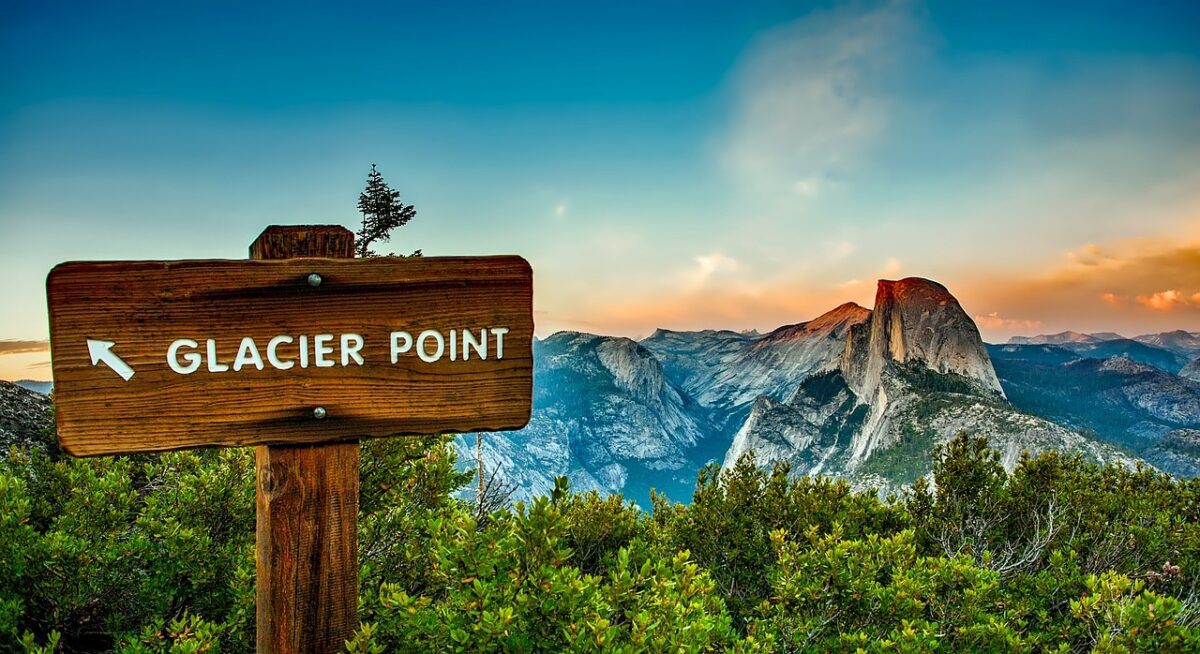 Glacier Point in Yosemite National Park