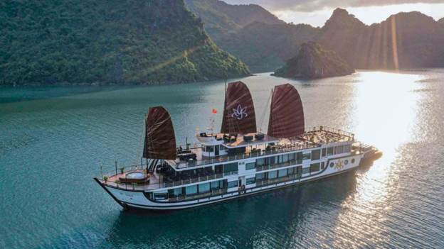 Lan Ha Bay Cruise