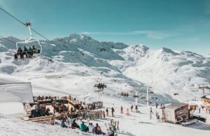 skiing at val thorens